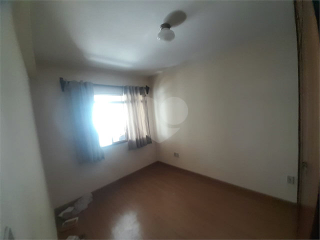Apartamento à venda com 3 quartos, sendo 1 suíte,  no Centro, Serra Negra, SP