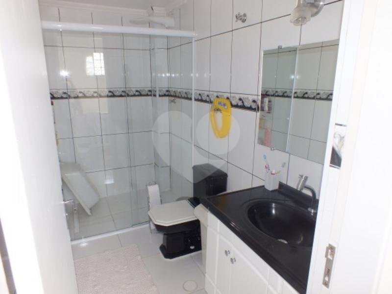 Casa à venda com 3 quartos, sendo 1 suíte, em Jardim Oriental, São Paulo, SP