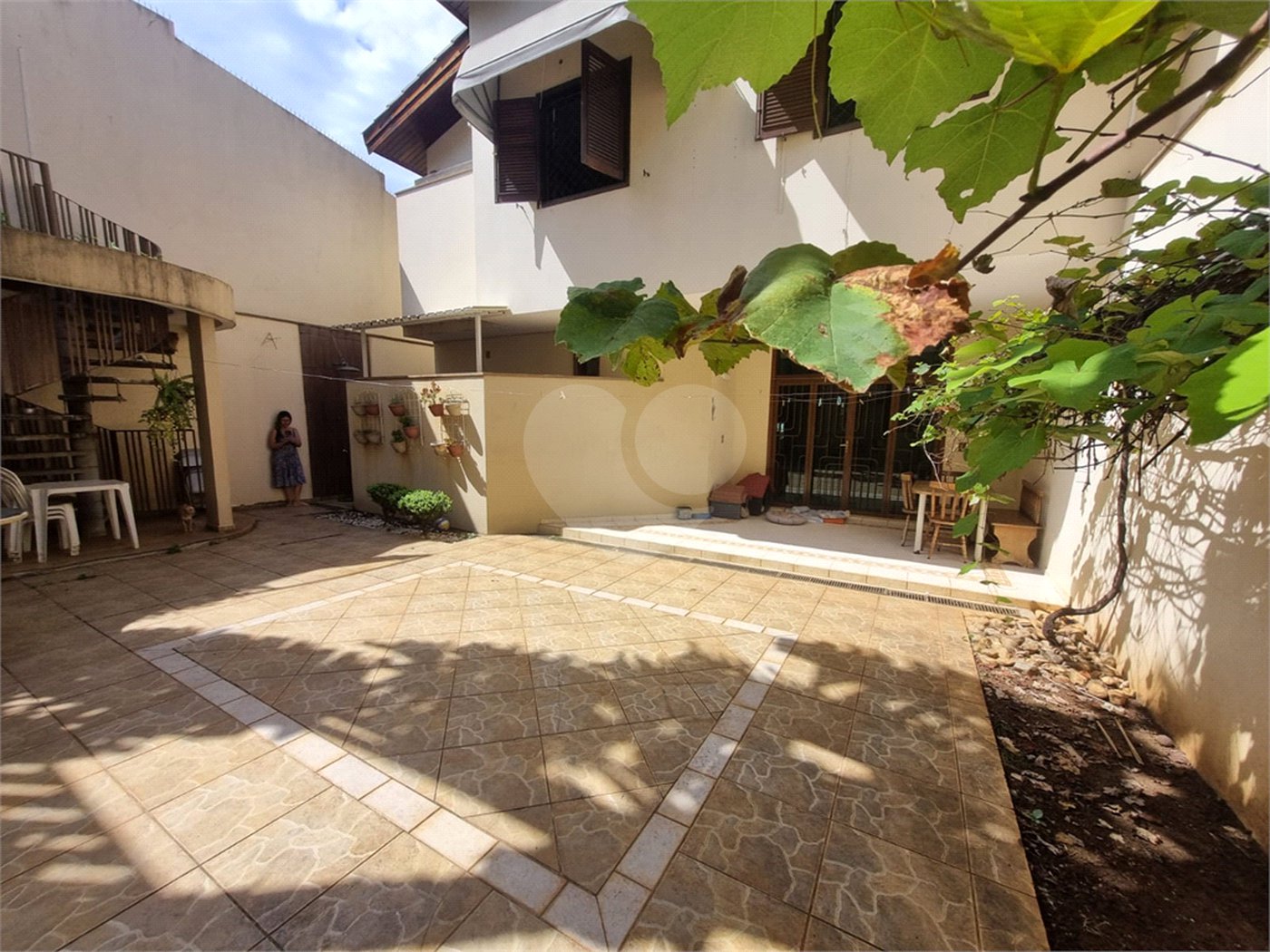 Sobrado à venda com 3 quartos, sendo 1 suíte,  em Vila Trujillo, Sorocaba, SP