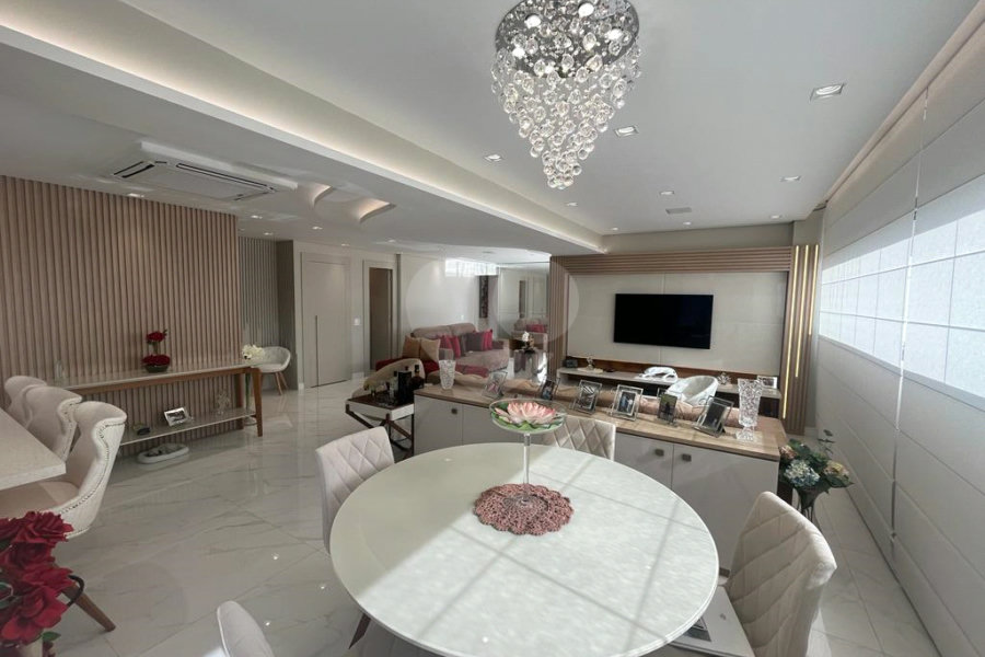 Apartamento à venda com 3 suítes em Santa Teresinha, São Paulo, SP