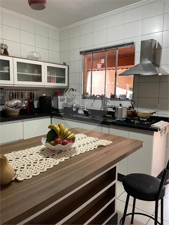 Casa à venda com 3 quartos no condomínio Boa Vista, São Roque - SP