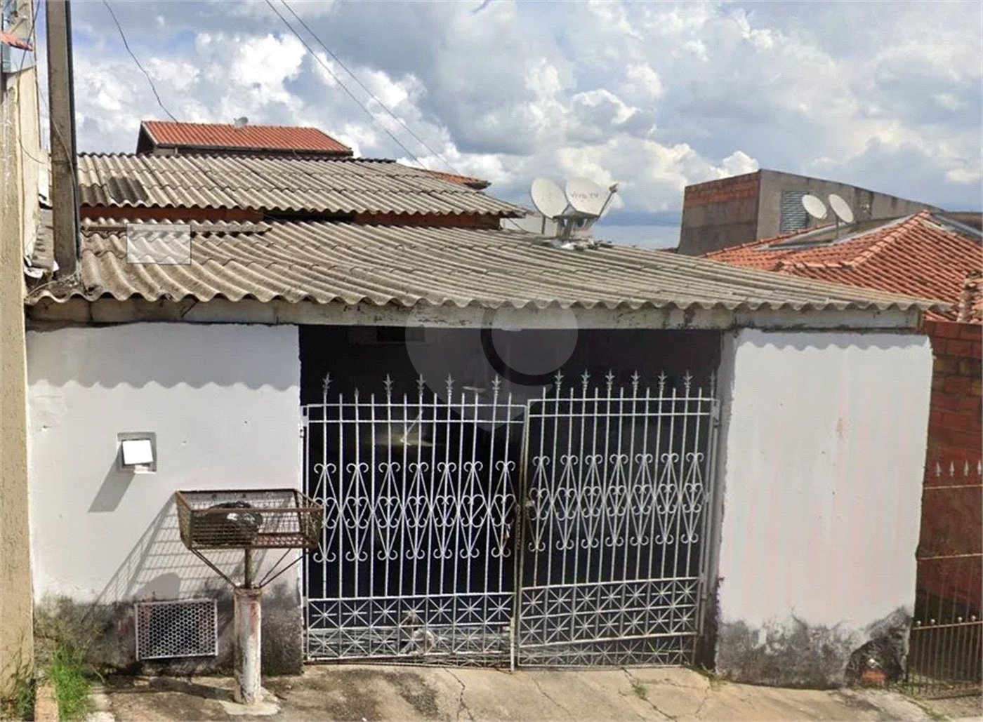 Casa à venda com 4 quartos, sendo 1 suíte, em Capela, Vinhedo, SP