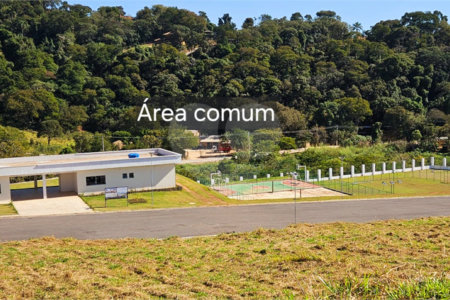 Terreno à venda no condomínio Portal Lamis, Bom Jesus dos Perdões - SP