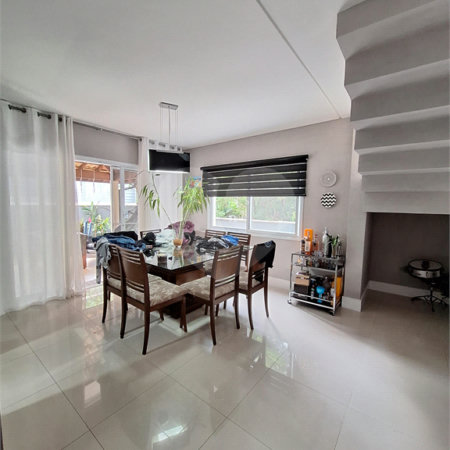 Casa à venda com 3 suítes no condomínio Villaggio Capriccio, Louveira - SP