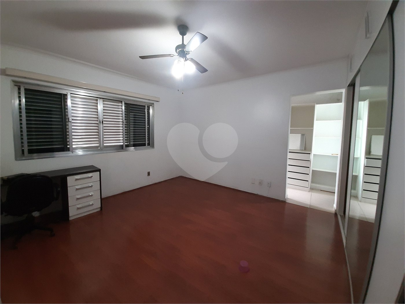 Casa à venda com 3 quartos, sendo 2 suítes, em Jardim São Paulo(zona Norte), São Paulo, SP