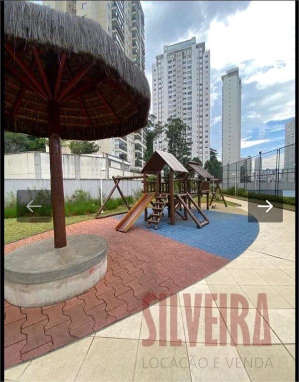 Apartamento à venda com 3 quartos, sendo 1 suíte,  em Vila Andrade, São Paulo, SP