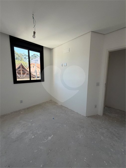 Sobrado à venda com 3 quartos, sendo 1 suíte,  em Sítio da Figueira, São Paulo, SP