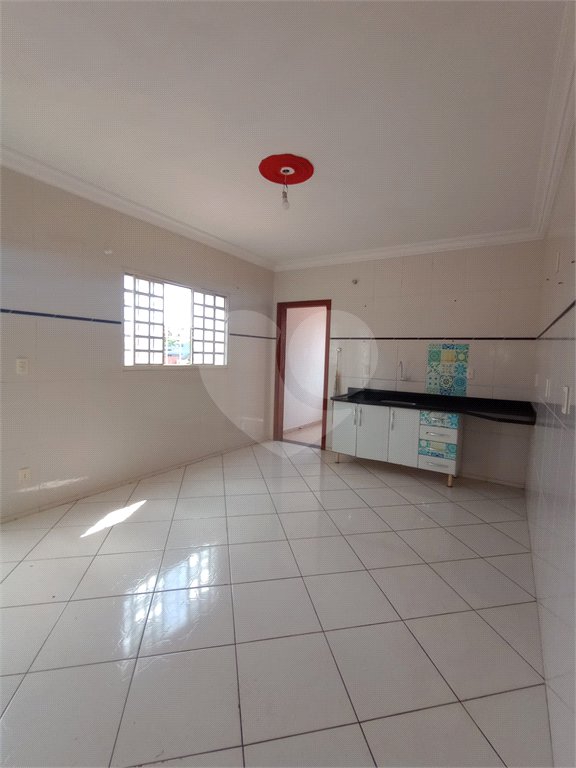 Casa à venda com 3 quartos, sendo 1 suíte, em Central Parque 4-l, Itapetininga, SP