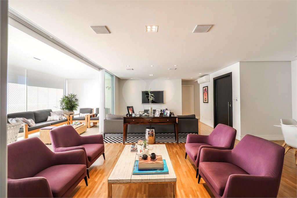 Apartamento à venda com 3 suítes em Perdizes, São Paulo, SP