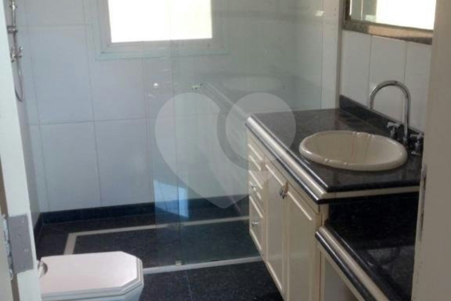 Casa à venda com 4 quartos, sendo 1 suíte, em Samambaia, Mairiporã, SP