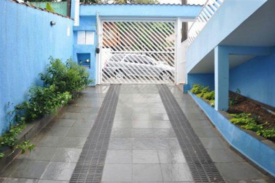 Sobrado à venda com 3 suítes em Jardim Vila Galvão, Guarulhos, SP