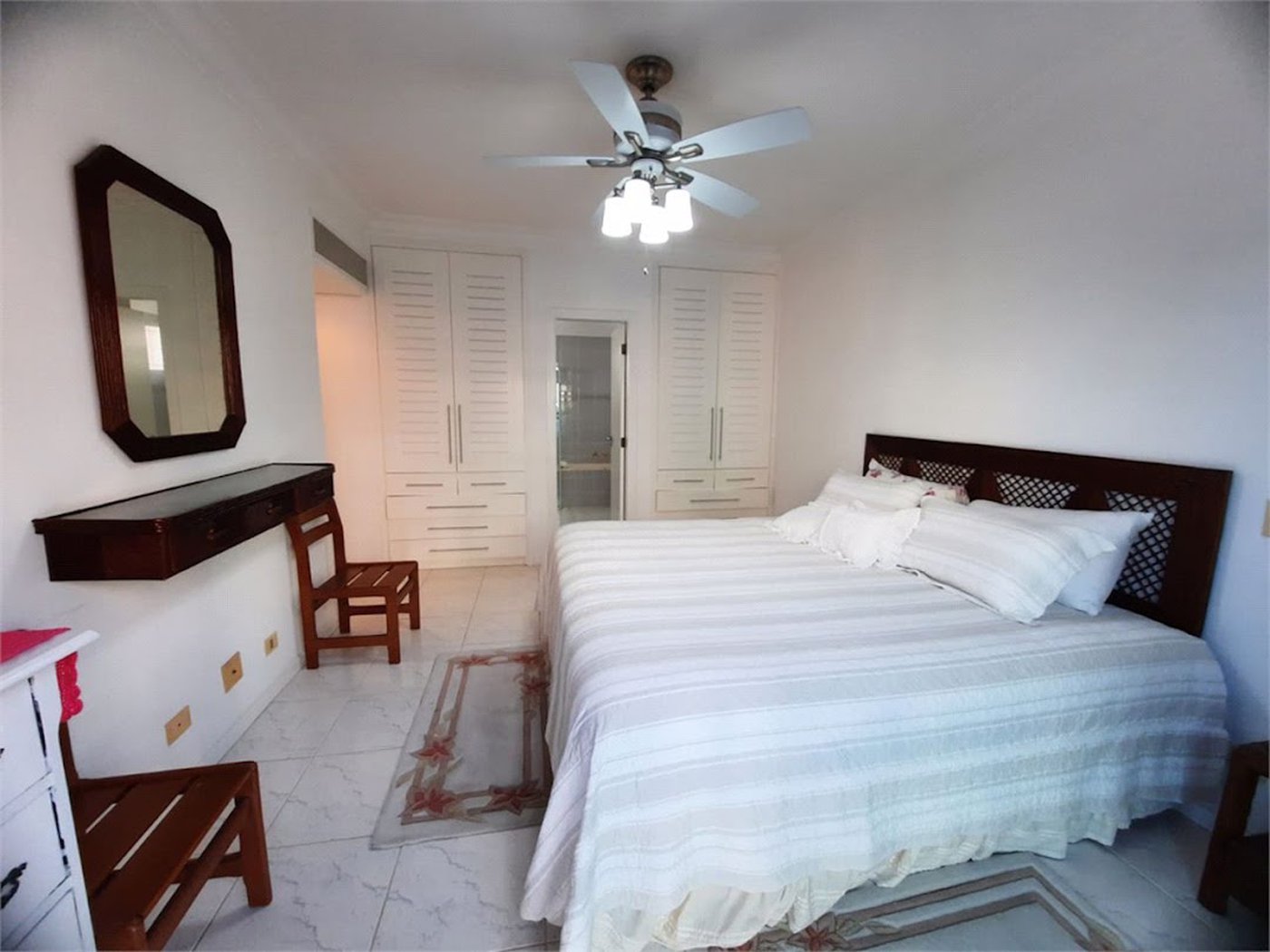 Apartamento com 3 dormitórios à venda, 179 m² por R$ 3.800.000,00 - Pitangueiras - Guarujá/SP