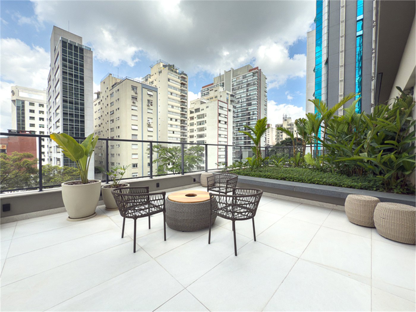 Apartamento à venda com 3 quartos, sendo 1 suíte, em Jardim Paulista, São Paulo, SP