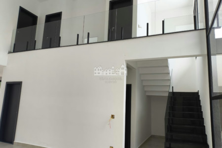 Casa à venda com 4 suítes no condomínio Figueira Garden, Atibaia - SP