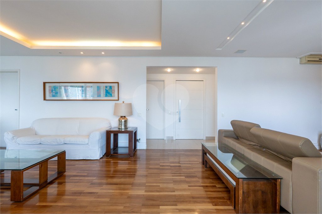 Apartamento à venda com 3 suítes em Brooklin, São Paulo, SP