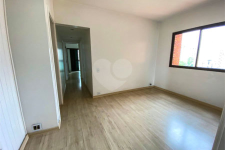 Apartamento à venda com 4 suítes em Vila Suzana, São Paulo, SP