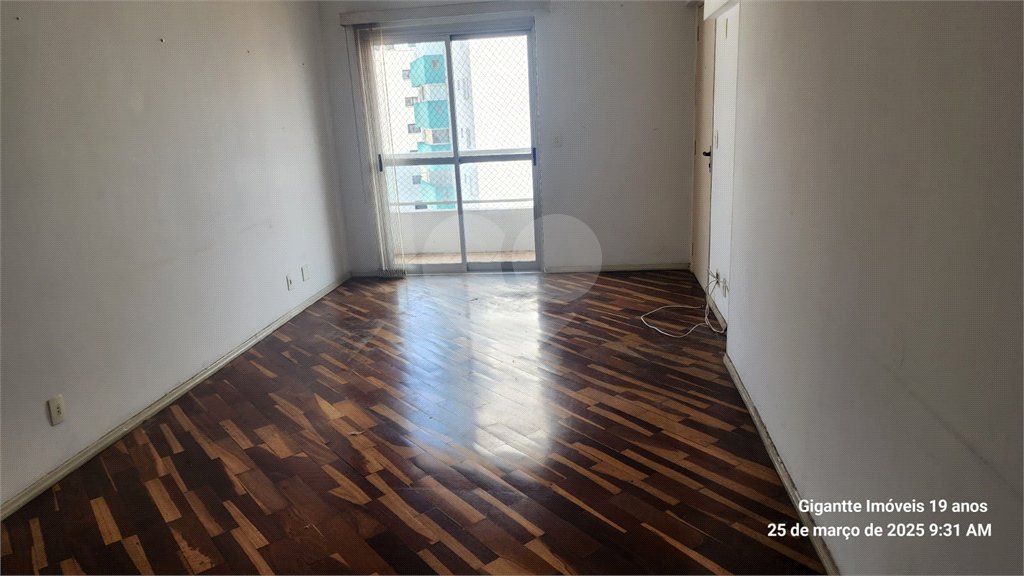 Apartamento à venda com 3 quartos, sendo 1 suíte, em Vila Gilda, Santo André, SP