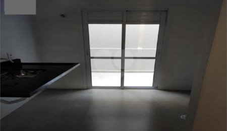 Apartamento à venda com 1 quarto em Parque Vitória, São Paulo, SP