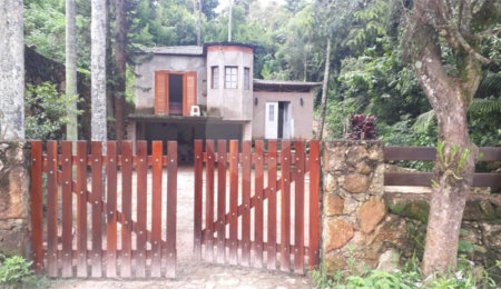 Casa à venda com 3 quartos, sendo 1 suíte,  em Serra da Cantareira, Mairiporã, SP