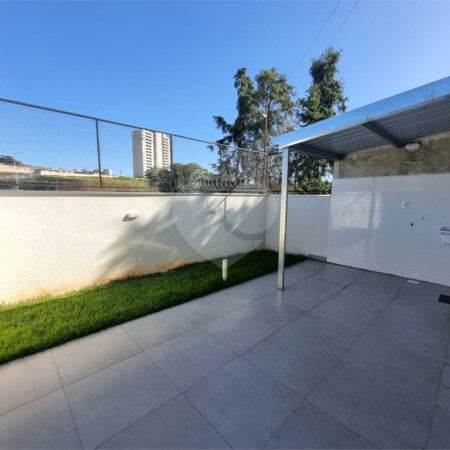 Casa à venda com 3 quartos, sendo 1 suíte, no condomínio Residencial Américo Figueiredo, Sorocaba - SP