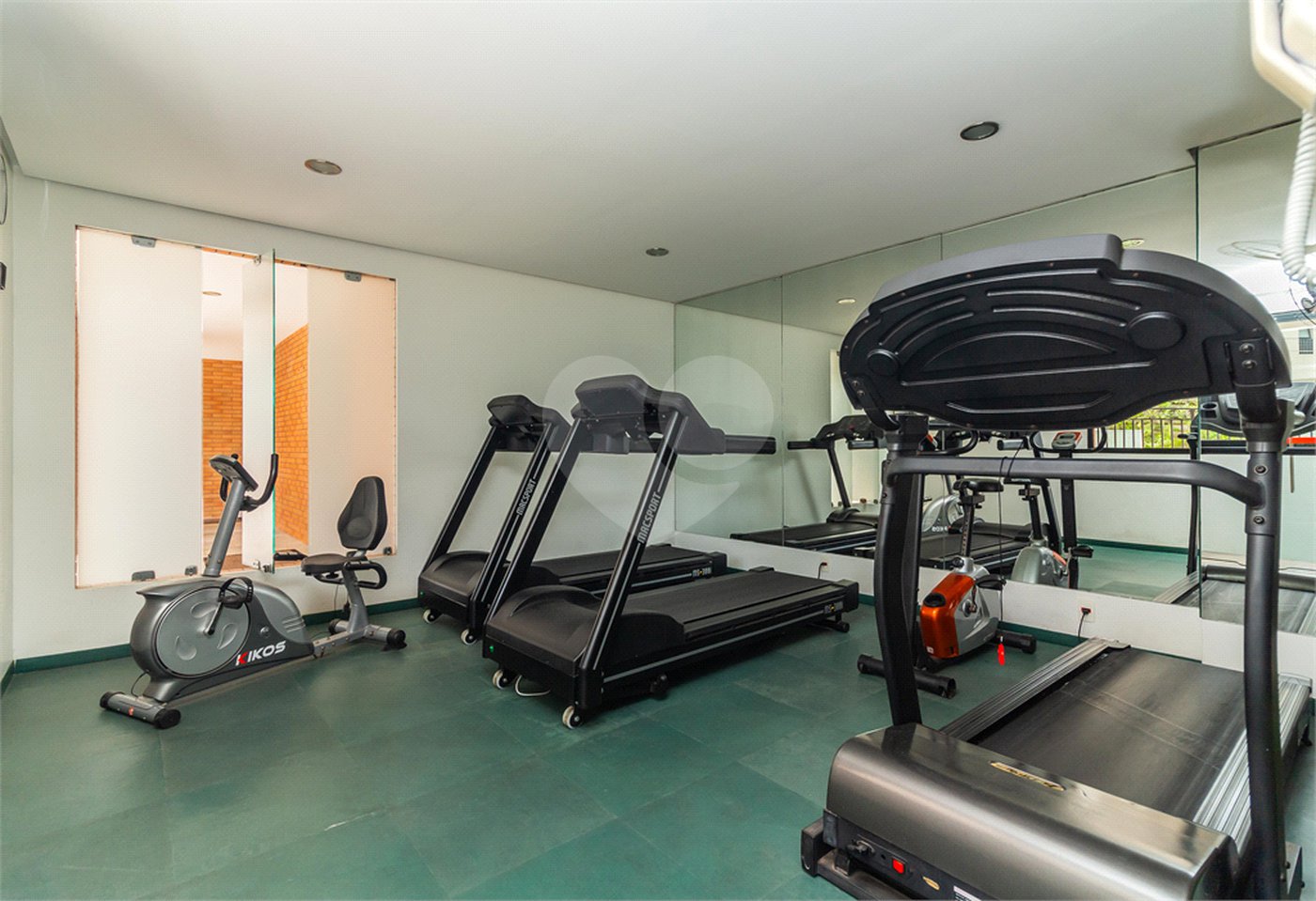 Apartamento à venda com 4 quartos, sendo 3 suítes, em Alto da Lapa, São Paulo, SP