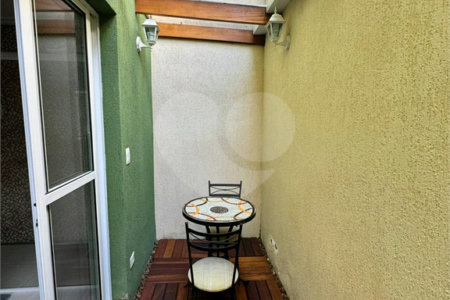 Casa à venda com 3 quartos, sendo 1 suíte, no condomínio Residencial Jardim das Flores 1510, Cotia - SP