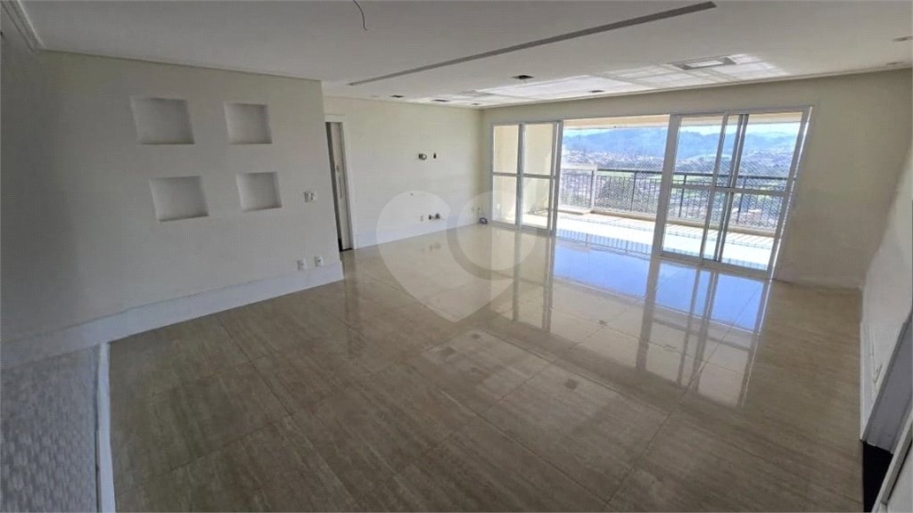 Apartamento à venda com 3 suítes em Jardim Flor da Montanha, Guarulhos, SP