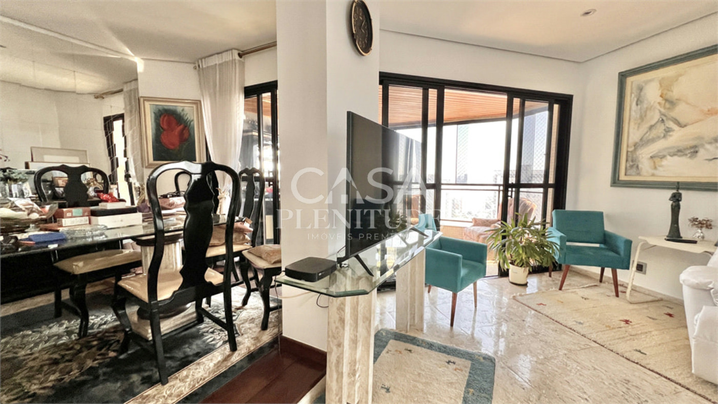 Apartamento à venda com 4 quartos, sendo 1 suíte,  em Vila Mariana, São Paulo, SP