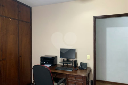Sobrado à venda com 3 quartos, sendo 1 suíte, em Santo Amaro, São Paulo, SP