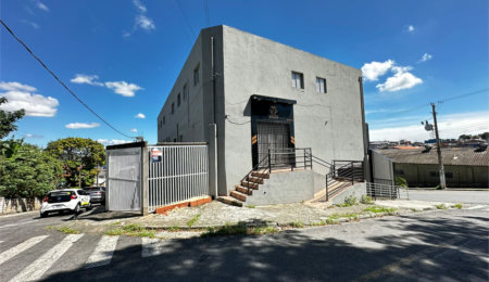 Apartamento para alugar com 3 quartos em Vila Monte Belo, Itaquaquecetuba, SP