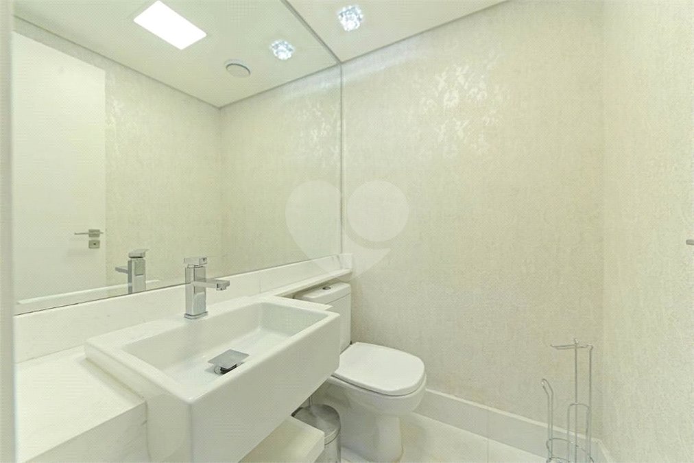 Apartamento à venda ou para alugar com 3 suítes em Cidade Monções, São Paulo, SP