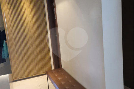 Apartamento à venda com 2 quartos em Parque Maria Domitila, São Paulo, SP