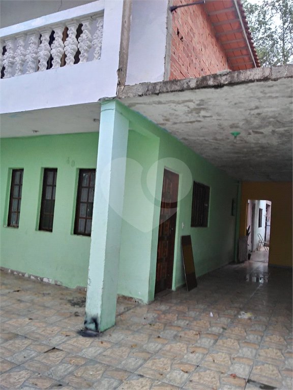 Casa à venda com 4 quartos, sendo 1 suíte, em Protestantes, Votorantim, SP