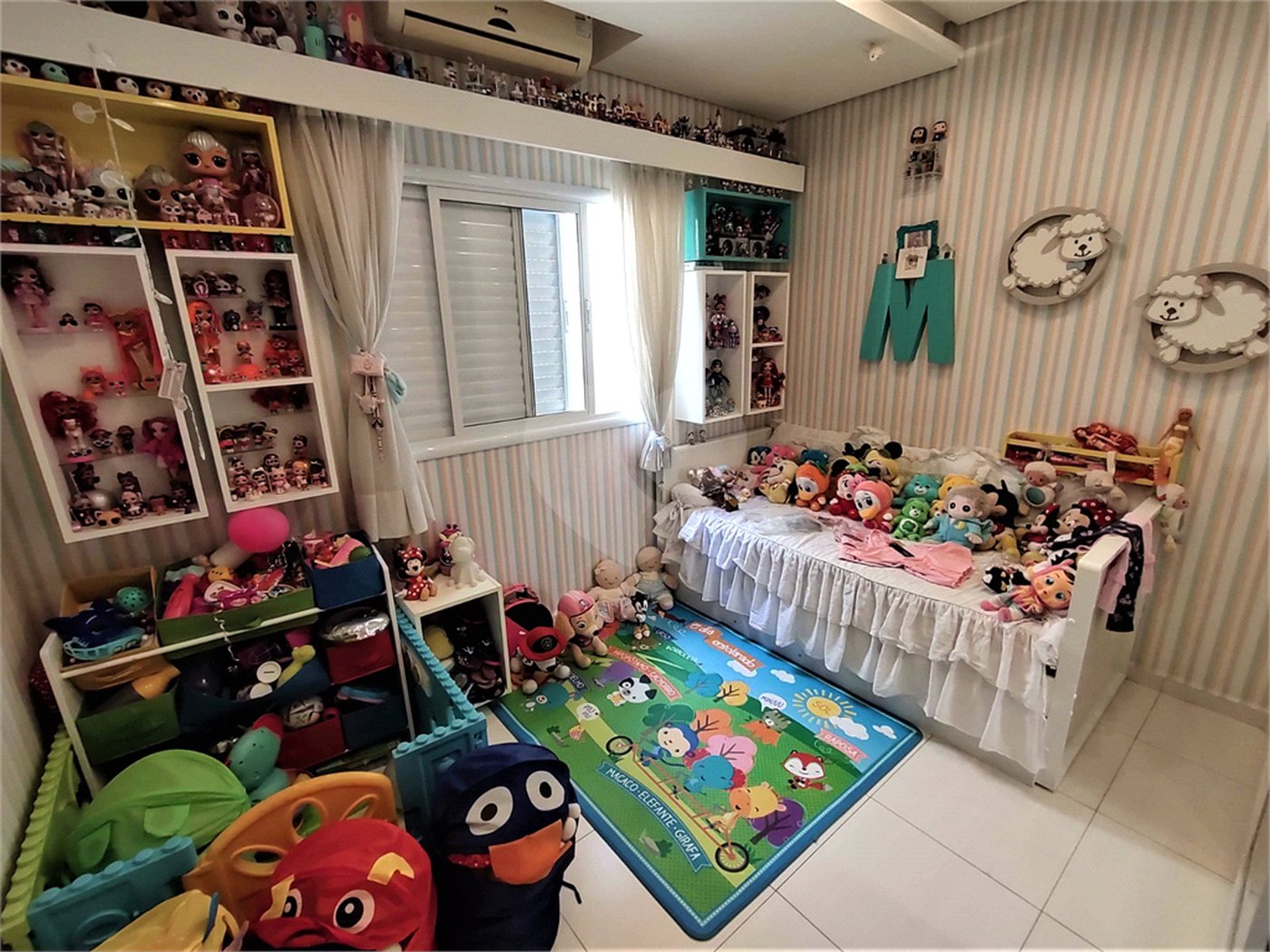 Casa à venda com 3 suítes no condomínio Portal dos Ipês, Indaiatuba - SP