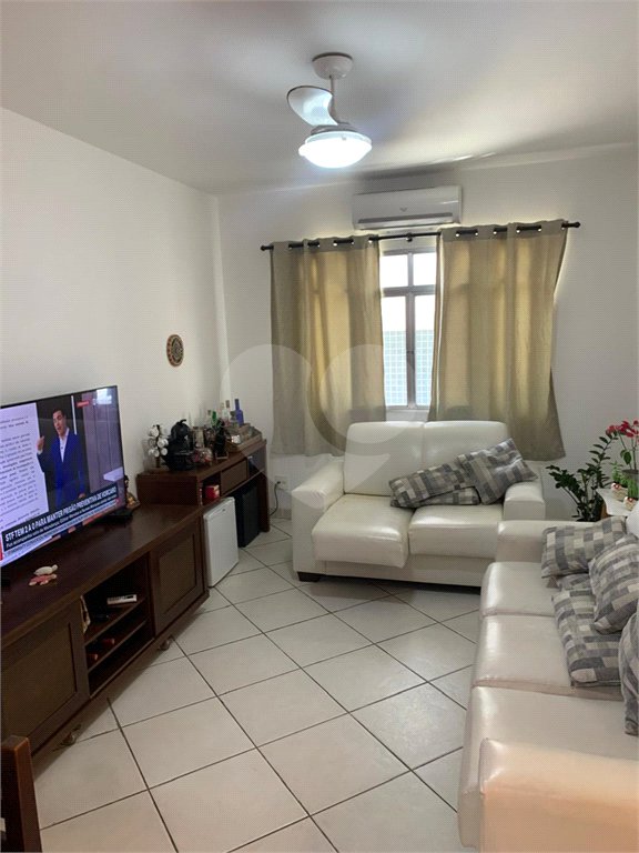 Apartamento à venda com 2 quartos, sendo 1 suíte,  em Canto do Forte, Praia Grande, SP