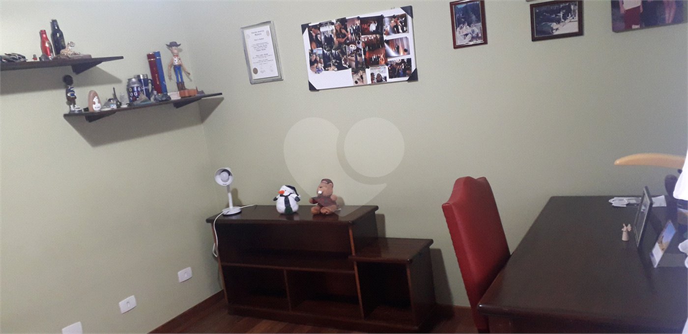 Casa à venda com 3 quartos, sendo 2 suítes, em Jardim Leonor, São Paulo, SP