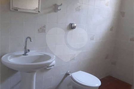 Casa à venda com 3 quartos em Jardim Maria Amélia, Jacareí, SP