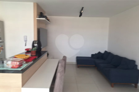 Apartamento à venda com 2 suítes em Vila Scarpelli, Santo André, SP