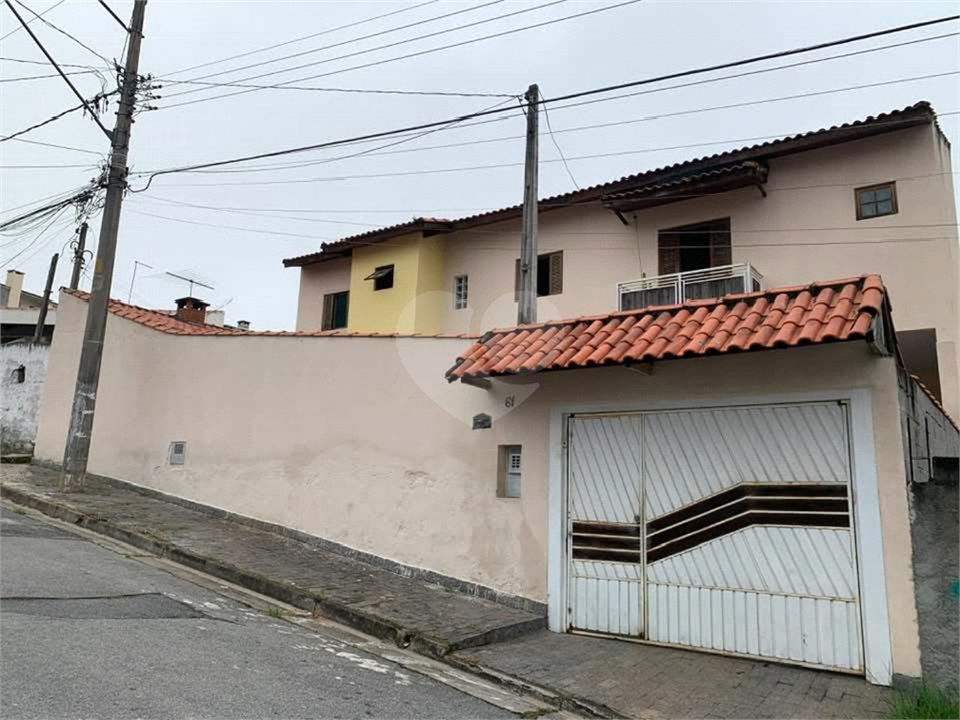 Sobrado à venda com 3 quartos, sendo 1 suíte, em Vila São Paulo, Mogi das Cruzes, SP