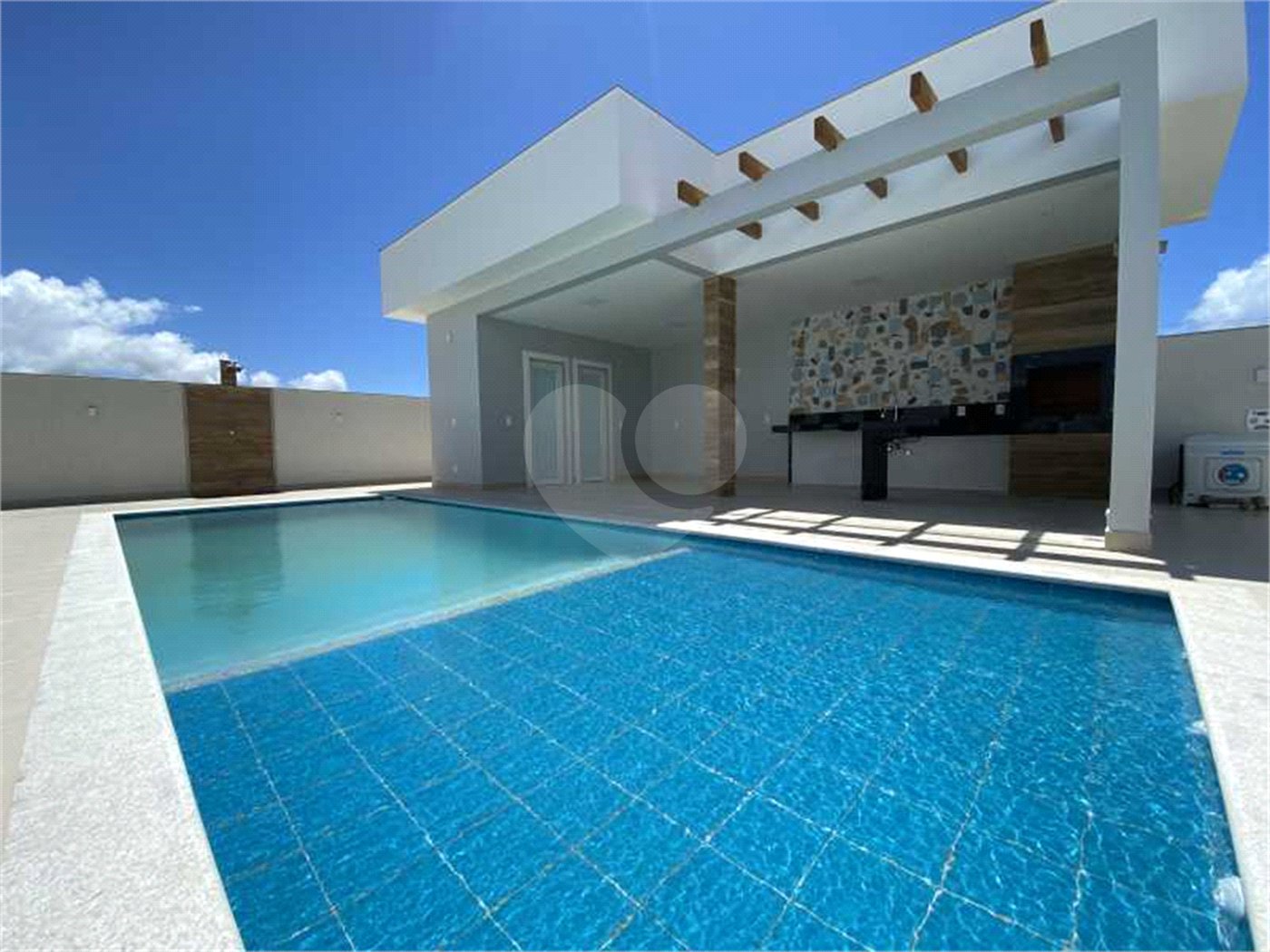 Casa à venda com 4 suítes em Ogiva, Cabo Frio, RJ