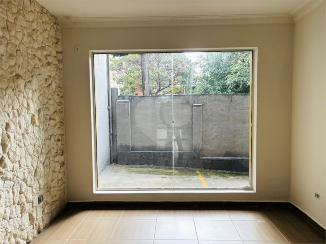 Sobrado à venda com 3 quartos, sendo 1 suíte,  em Vila Romana, São Paulo, SP