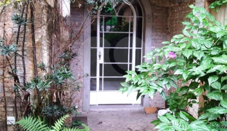 Sobrado à venda com 3 quartos, sendo 1 suíte,  em Jardim Novo Mundo, São Paulo, SP