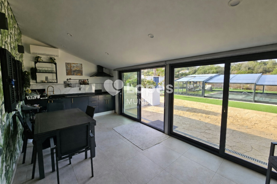 Casa com 3 quartos à venda no Algarve, Portugal – Piscina e terreno de 12.000 m²