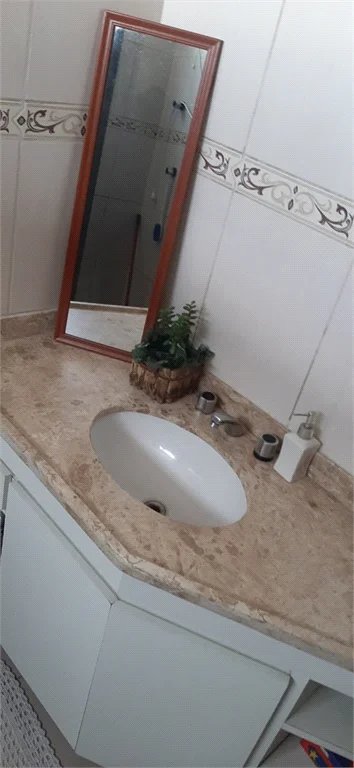 Sobrado à venda com 8 quartos em Jardim São Luís, São Paulo, SP