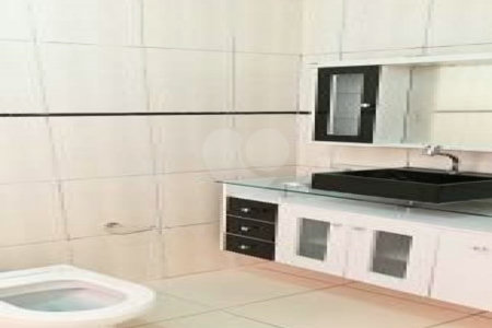 Casa à venda com 3 quartos, sendo 1 suíte, em Jardim Alvorada (zona Oeste), São Paulo, SP