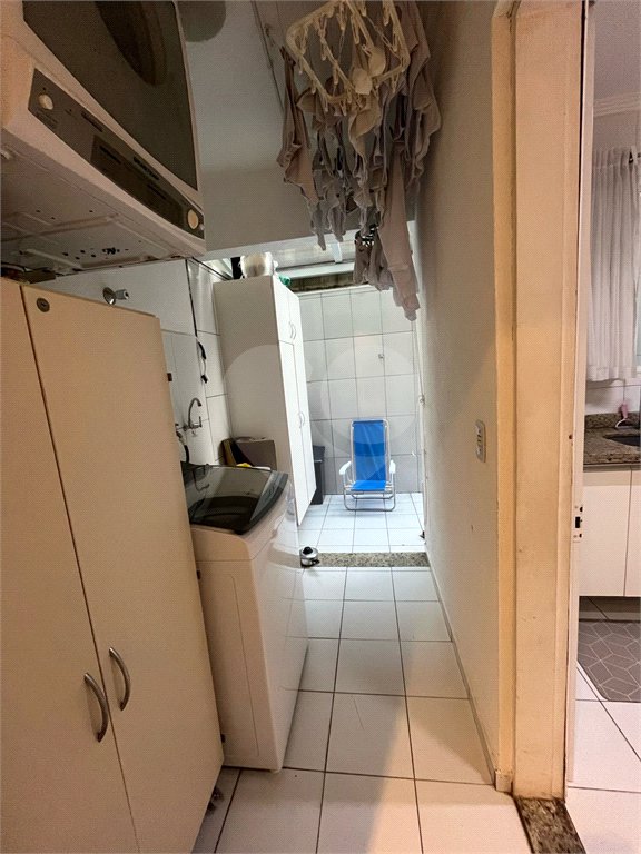 Casa à venda com 3 quartos, sendo 1 suíte, no condomínio Residencial Villagio Vitória, Guarulhos - SP