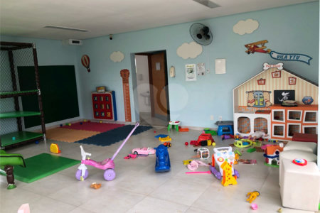 Casa à venda com 3 quartos, sendo 1 suíte, no condomínio Vila Ytu, Indaiatuba - SP