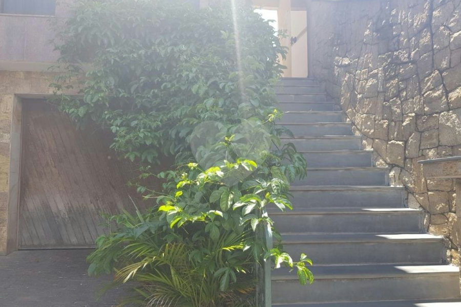 Sobrado à venda com 3 quartos, sendo 1 suíte,  em Parada Inglesa, São Paulo, SP