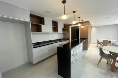 Apartamento à venda com 2 suítes no Centro, Itapetininga, SP