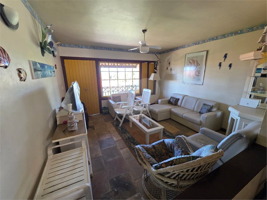 Casa em condomínio à venda com 3 quartos, sendo 2 suítes, em Praia Rasa, Armação dos Búzios, RJ